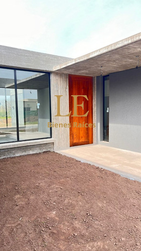 Venta Casa San Sebastian Vista Abierta
