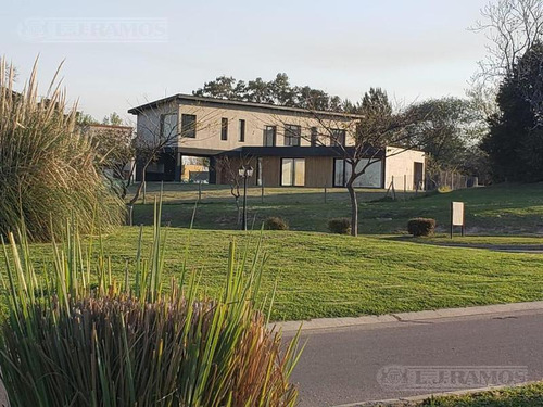Casa A Estrenar En Venta Ubicada En Cul De Sac En Barrio Cerrado San Matias, Escobar - Pg