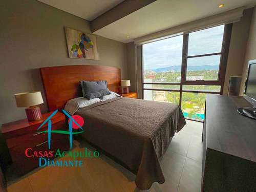 Cad La Isla Emerald H6. Departamento En Condominio De Playa Con Terraza Y Vista A Las Albercas