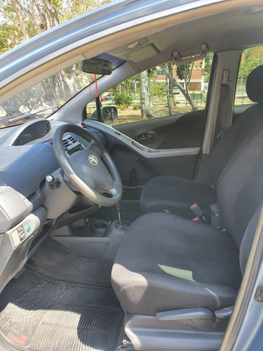Toyota Yaris 1.3 Full Equipo