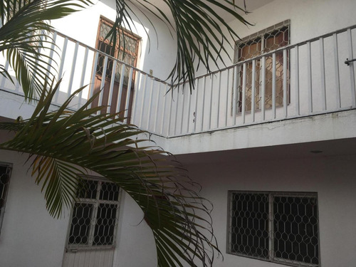 Casa En Renta En León, Moderno León, Gto.oficinas O Consultorios Puede Ser Con Jardin De 160m2