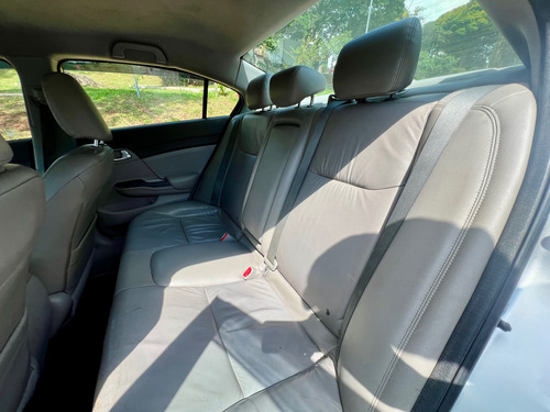 Honda Civic 1.8 Lxl Flex Aut. 4p