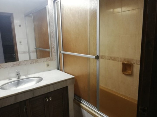 Venta! Amplia Casa/oficina En Parque Rodó