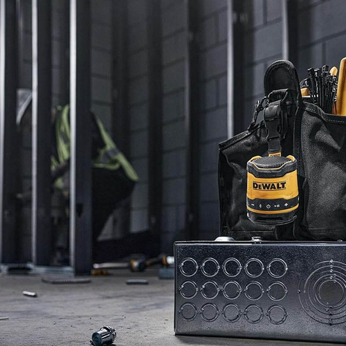 Mini Parlante Bluetooth 12v / 20v Usb-c Baretool Dewalt Dcr0