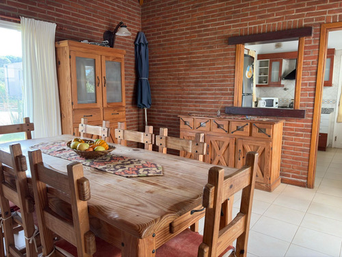 En Alquiler Temp: Chalet De 3 Dormitorios Y 2 Baños 80 Mts D