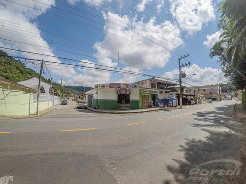 Imagem 4 de 6 de Excelente Ponto Comercial, Já Com Rendimento Garantido, Casa Em Alvenaria Em Uma Esquina Comercial, Contendo + 3 Salas Comerciais, Todos Alugados E Rendendocasa Com 4 Dormitórios, Sala, Cozinha, 2 Ba