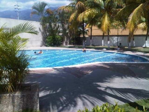 Imagen 10 de 10 de En Venta Town House Urb. El Refugio - Guatire