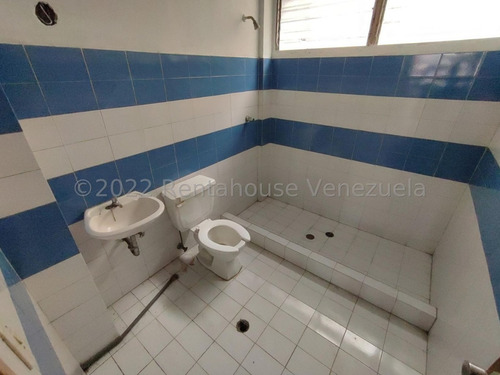 Imagen 7 de 14 de Claudia Lopez Alquila Local Comercial En Sabana Grande Mls #22-23169