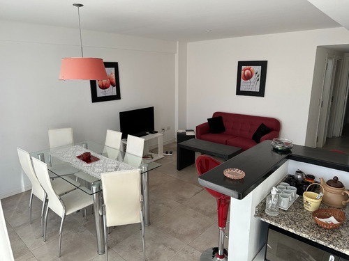 Semi-piso Zona Guemes - Una Cuadra Del Paseo Aldryn - Cochera - Sum - Quincho Con Terraza