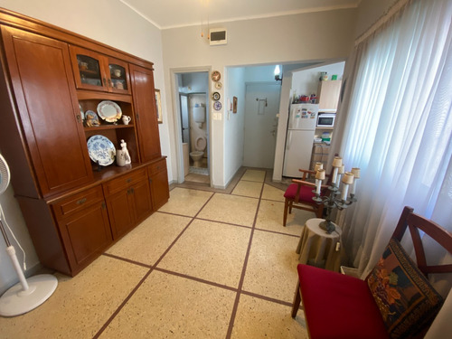 Apartamento En Venta Barrio Atahualpa, Excelente Estado