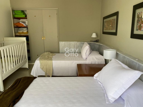 Apartamento En Venta Y Aqluiler, Peninsula, Punta Del Este, 3 Dormitorios.- Ref: 24251