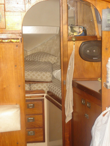 Velero Bries 27