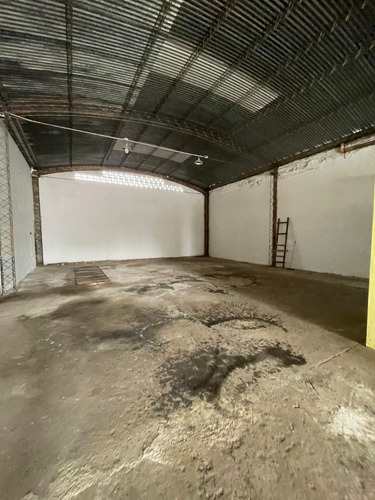 Venta De Galpón De 250 M² A M De Ruta 9 Sur, Córdoba. Argentina