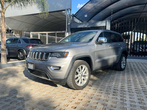 Jeep Grand Cherokee 3.6 Limited Lujo 4x2 Mt