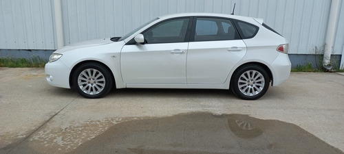 Imagen 9 de 12 de Subaru Impreza 2009 2.0 R 5mt Sawd 150 Cv