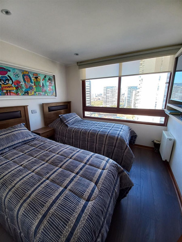 Departamento En Venta De 4 Dorm. En Concón