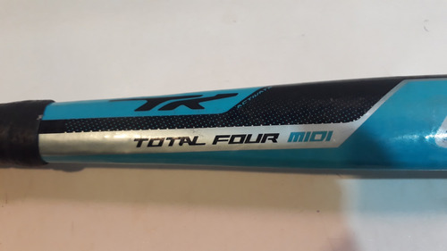 Palo De Hockey Tk 32 . Madera Reforzada Agua 32 " (Usado)