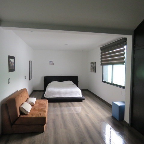 Imagen 8 de 11 de Casa Remodelada En Privada Lomas Del Sol