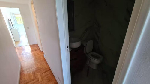 Departamento 3 Ambientes Sobre Av Libertador Vista A Los Clubes Y Al Río.