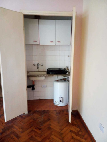Imagen 10 de 12 de Monoambiente En Once-luminoso.oportunidad!!!!!