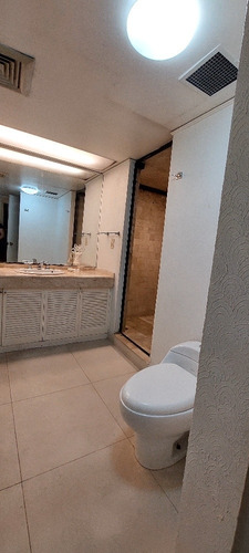 Imagen 9 de 18 de Se Vende Amplio Depto En Las Lomas 2 Recamaras Y 3 1/2baños