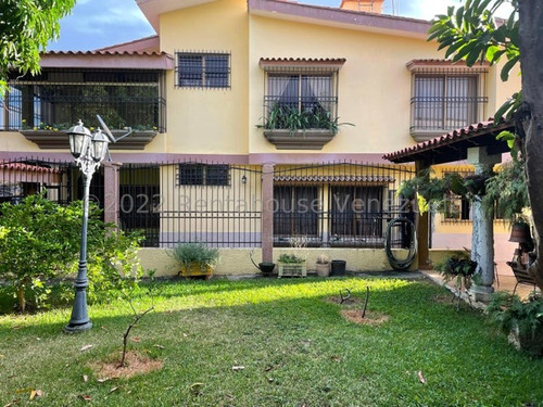 Casa En Venta Guatire 24-11570