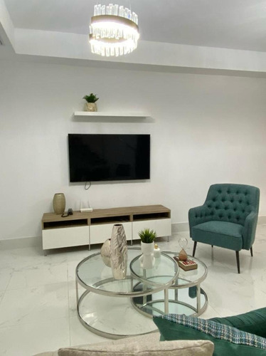 Apartamento Amueblado De Dos Niveles | 2 Habitaciones | 2.5 Baños | 2 Parqueos | Piscina | Gimnasio