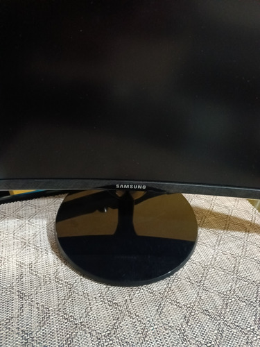 Monitor Samsung Curvo 24 