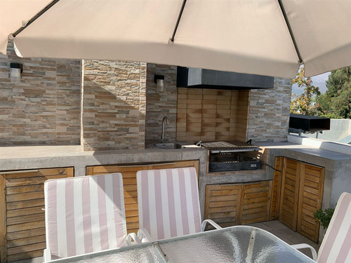 Amplio Duplex Con Gran Terraza En Tranquila Calle