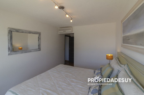 Imagen 16 de 30 de Departamento De 2 Dormitorios Y 2 Baños En Alquiler Anual En Punta Del Este