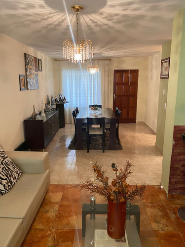 Townhouse En Manantial Amoblado