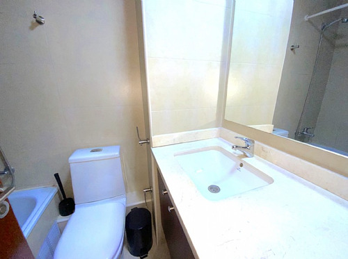Depto Av Las Condes. 2 Dorm. La Cabaña