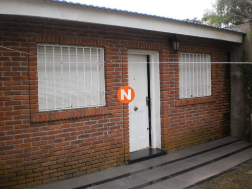 Casa En Venta Y Alquiler, Mansa, Punta Del Este, 4 Dormitorios.- Ref: 208035