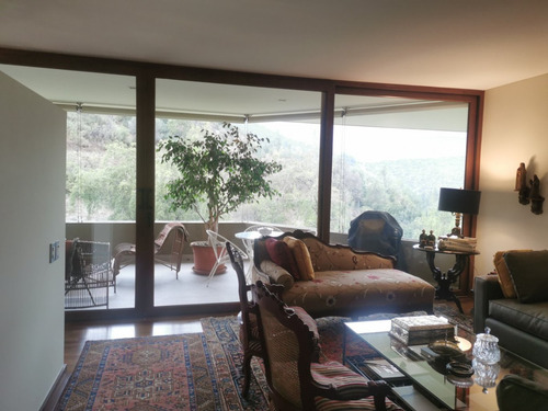 En Exclusivo Condominio Valle Escondido