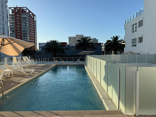 Alquiler Anual Apartamento 3 Dormitorios, Piscina