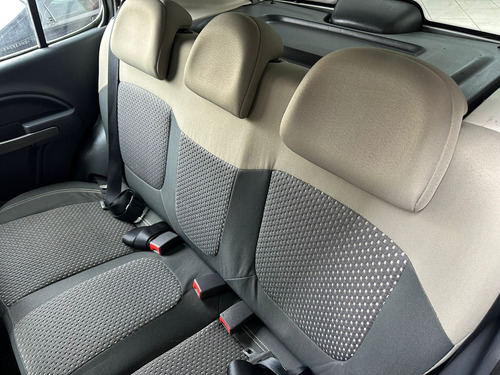Fiat Uno 1.0 Vivace Celeb. Flex 5P