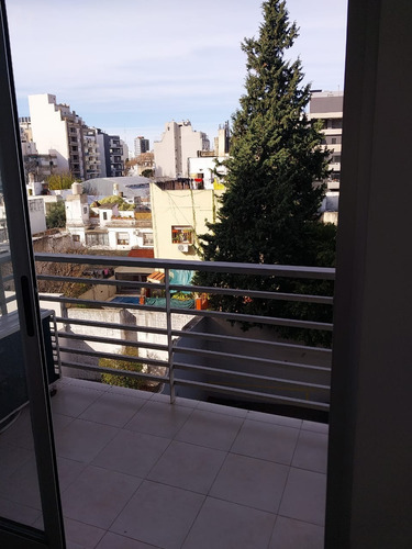 Monoambiente Con Balcón