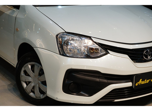 Toyota Etios 1.5 XS SEDAN 16V FLEX 4P AUTOMÁTICO