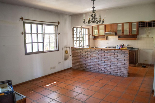 Imagen 3 de 15 de Casa - Beccar-vias/libert.