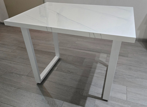 Mesa Blanca Estilo Marmol Laqueada 70 X 100 Blanco Blanco (Usado)
