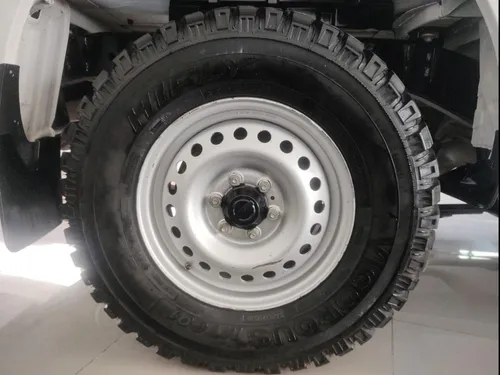 Nissan NP300 2.5 SE Paq Seguridad Mt