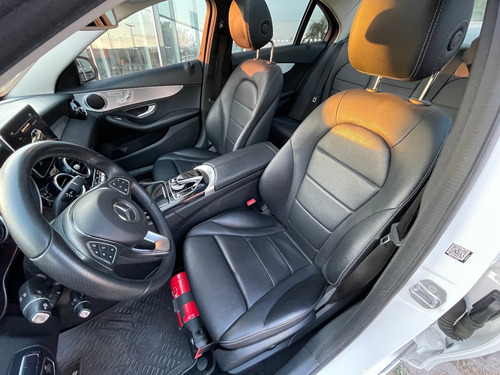 Imagen 10 de 14 de Mercedez Benz C250