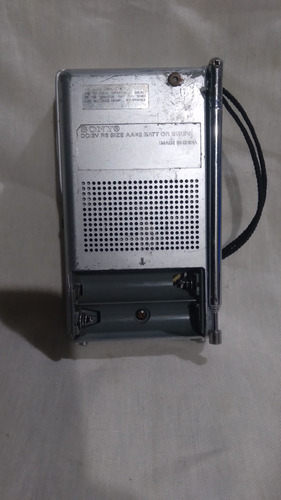 Radio. Sony. Fm.am. Icf.s10 Falta Tapa Pilas Gris (Usado)