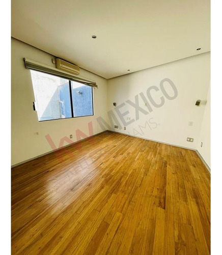 Casa En Venta En Narvarte Cdmx, Cuenta Con Celdas Solares, Lo Que Genera Un Ahorro Muy Importan...