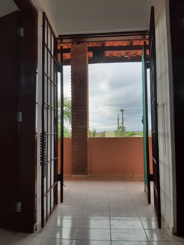 Imagem 15 de 29 de Casa À 1 Km Do Mar, No Bairro Jardim Palmeiras 2, Em Itanhaém, Com Sacada E Espaço Para Piscina