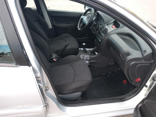 Peugeot 206 1.6 Xr Premium