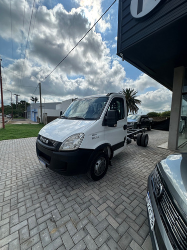 Iveco Daily 55/170 Chasis. Año 2017. 758.000 Km