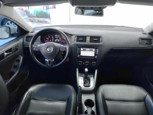 Imagem 9 de 14 de Volkswagen Jetta 2013 2.0 Comfortline Flex 4p Automática