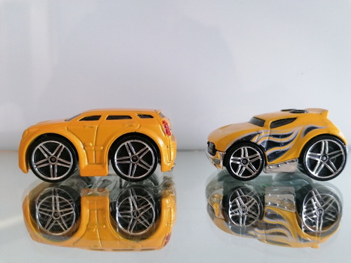 Set 2 Autos Tooned Marca Hot Wheels Esc. 1:64 Aprox