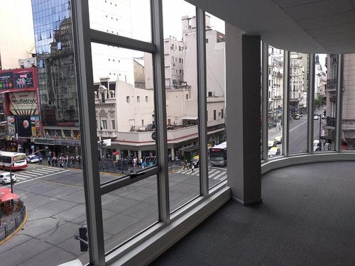 Local En Alquiler En Callao Esquina Corrientes 970 M²